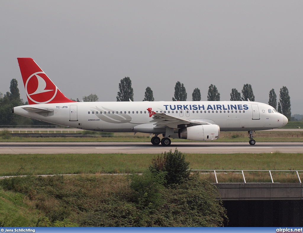 TC-JPB, Airbus A320-200, Turkish Airlines