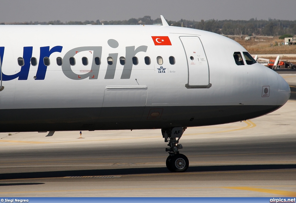 TC-OAF, Airbus A321-200, Onur Air