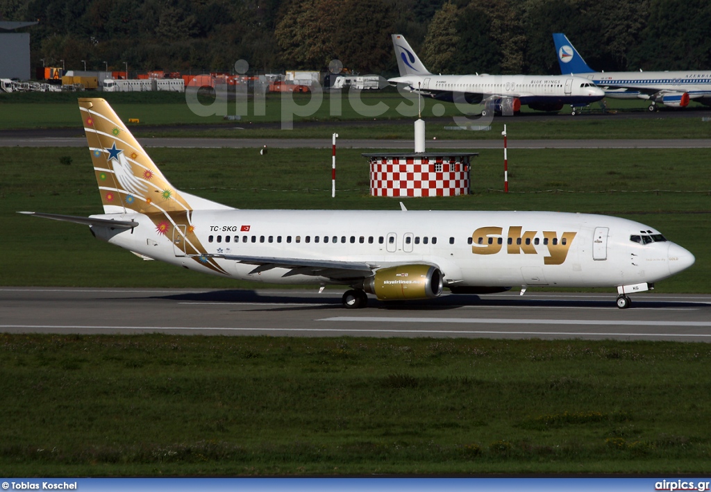 TC-SKG, Boeing 737-400, Sky Airlines