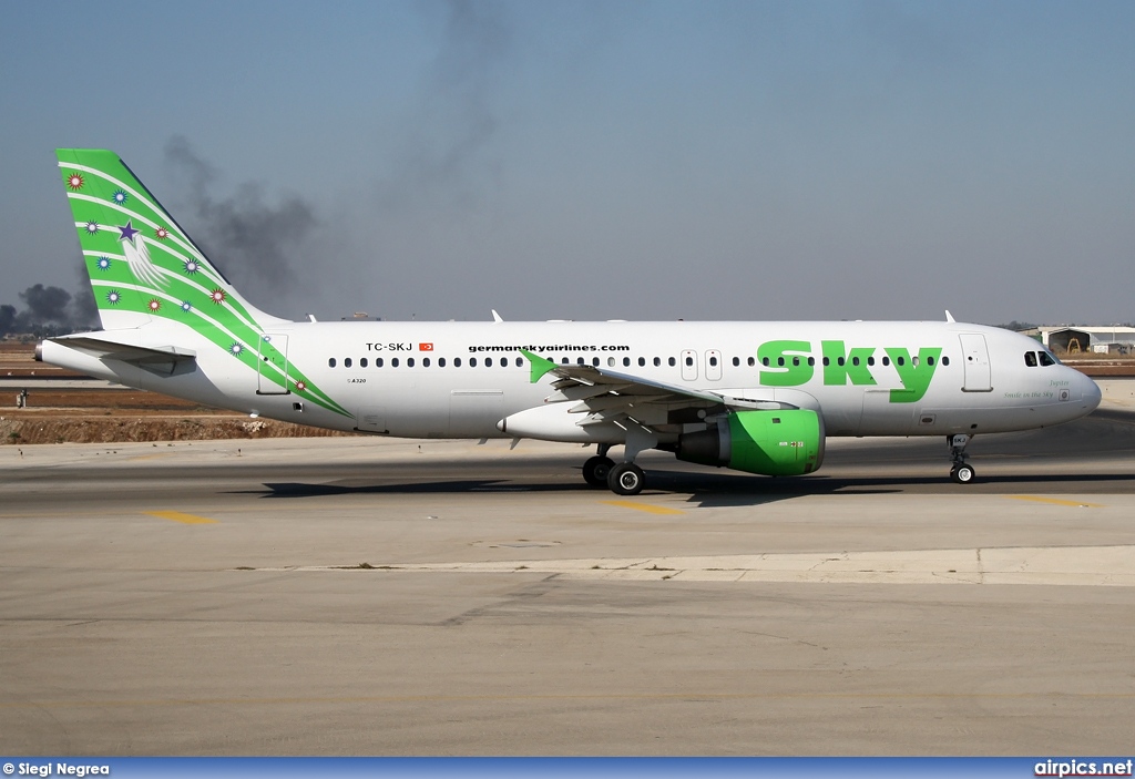 TC-SKJ, Airbus A320-200, Sky Airlines