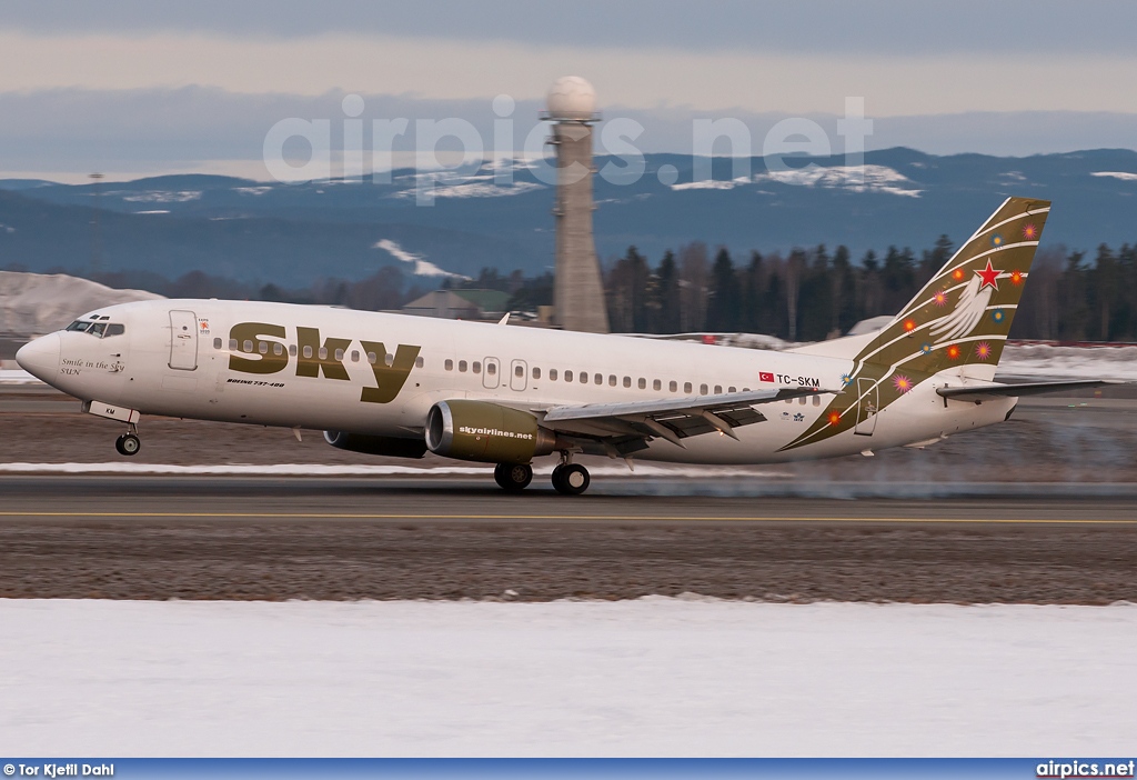 TC-SKM, Boeing 737-400, Sky Airlines