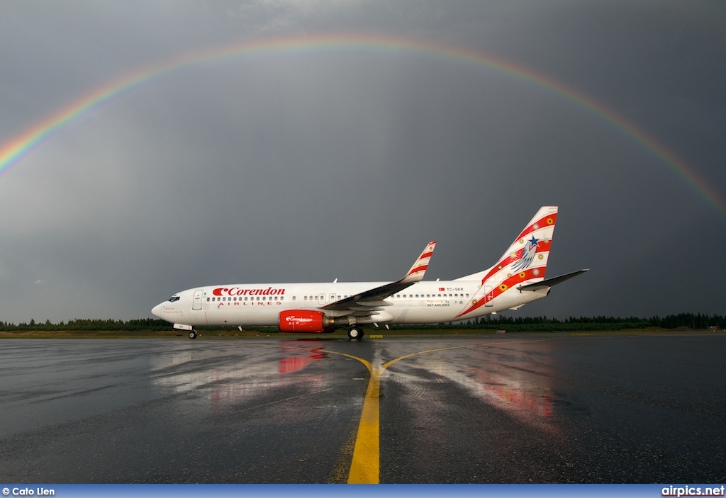 TC-SKR, Boeing 737-800, Corendon Airlines