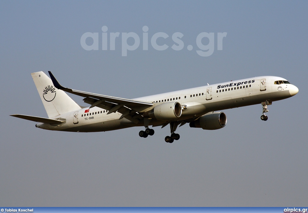 TC-SNB, Boeing 757-200, SunExpress