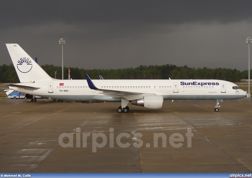 TC-SNC, Boeing 757-200, SunExpress