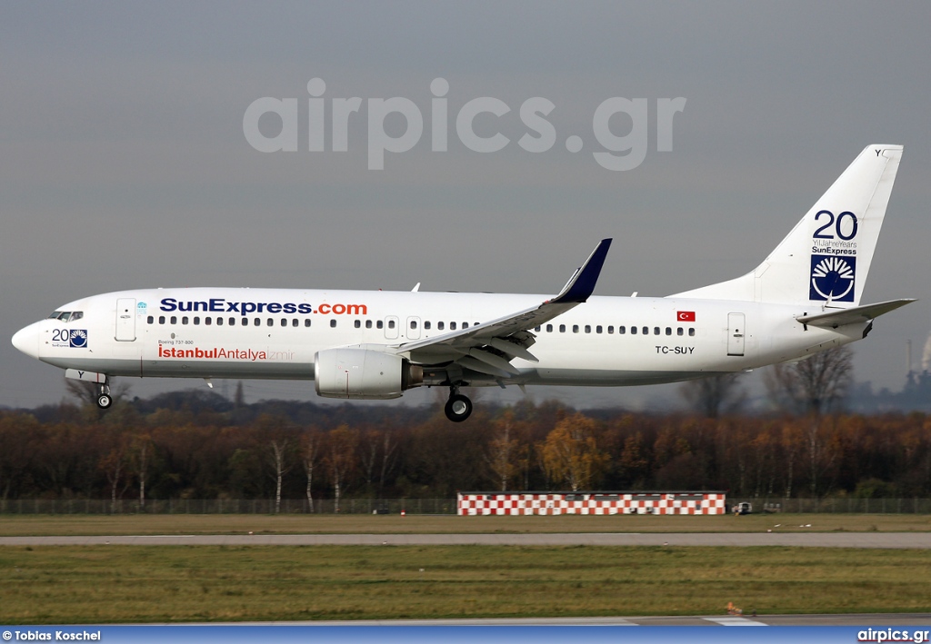 TC-SUY, Boeing 737-800, SunExpress