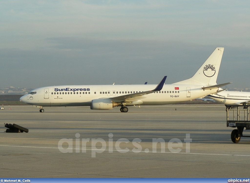 TC-SUY, Boeing 737-800, SunExpress