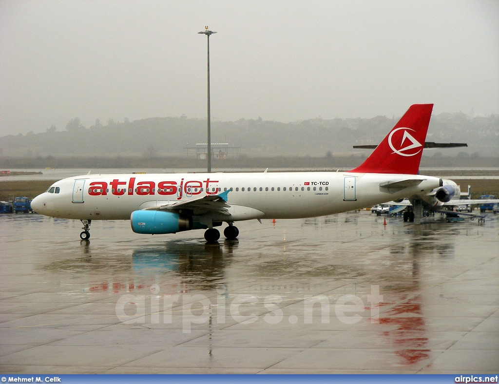 TC-TCD, Airbus A320-200, Atlasjet