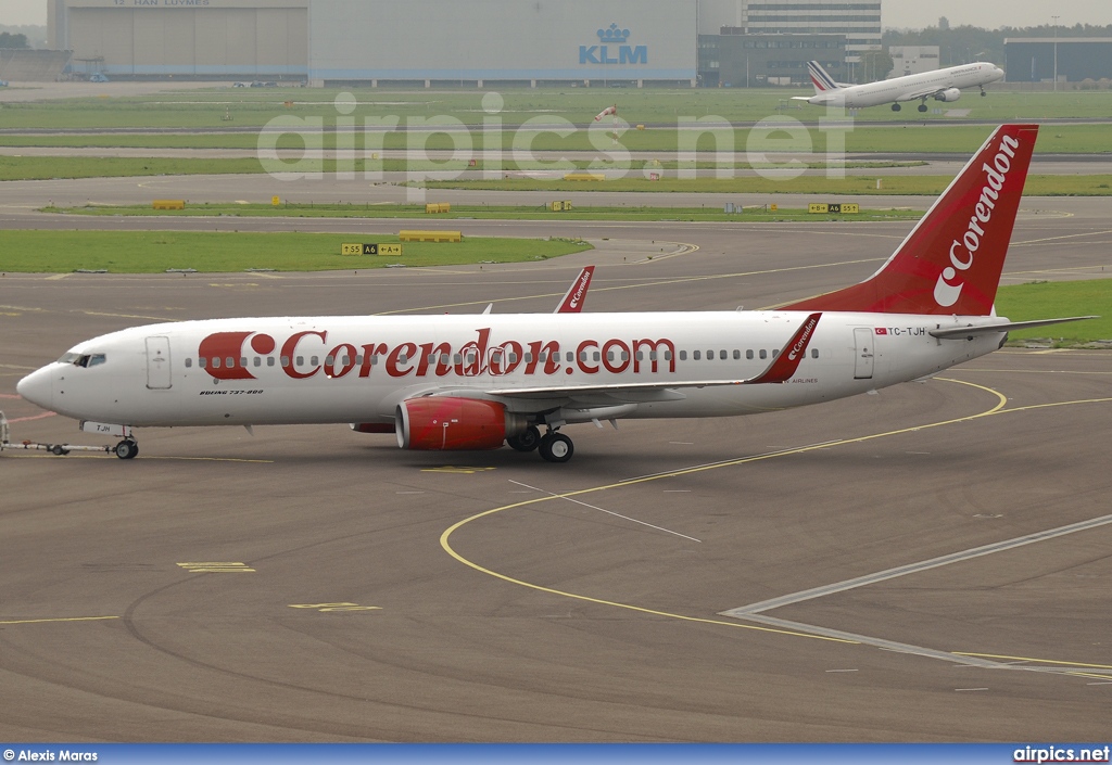 TC-TJH, Boeing 737-800, Corendon Airlines