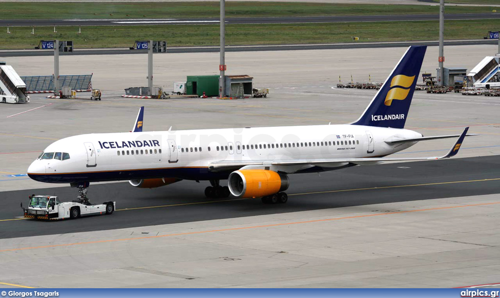 TF-FIA, Boeing 757-200, Icelandair