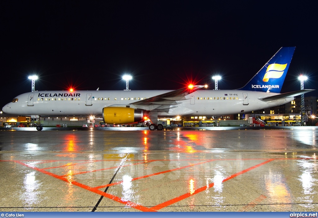 TF-FIC, Boeing 757-200, Icelandair