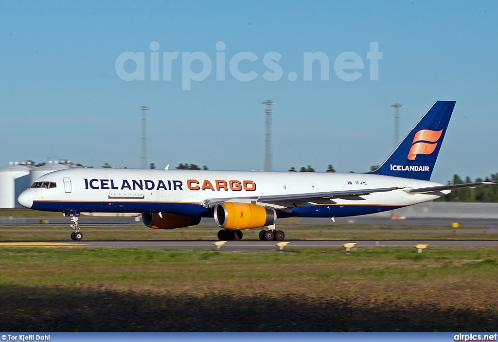 TF-FIE, Boeing 757-200PF, Icelandair