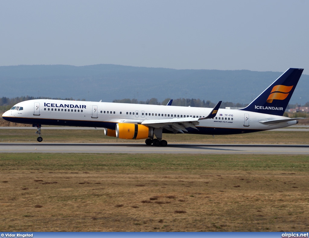 TF-FIO, Boeing 757-200, Icelandair