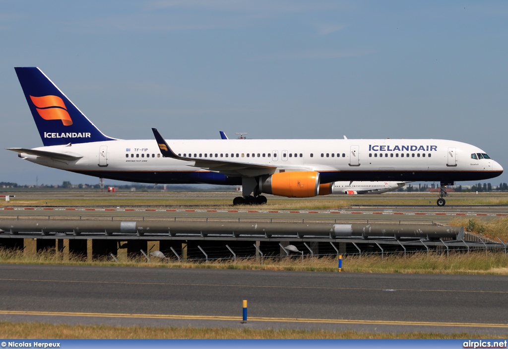 TF-FIP, Boeing 757-200, Icelandair
