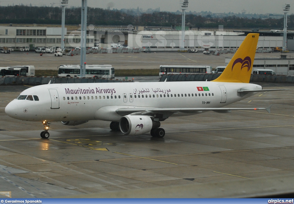 TS-IMH, Airbus A320-200, Mauritania Airways