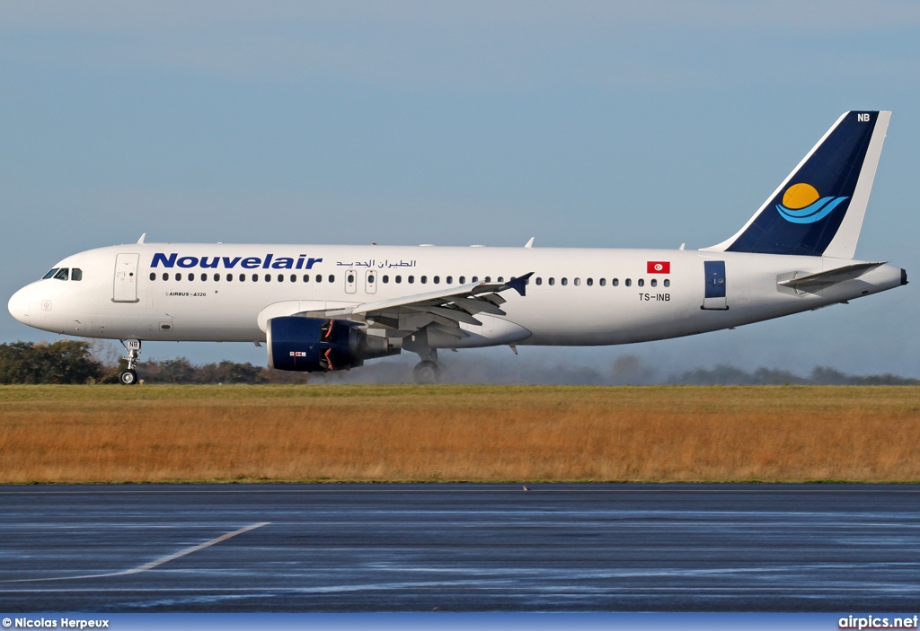 TS-INB, Airbus A320-200, Nouvelair