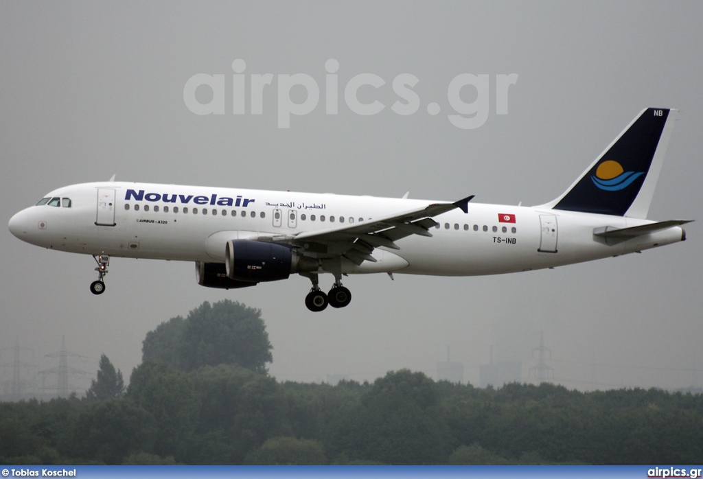 TS-INB, Airbus A320-200, Nouvelair