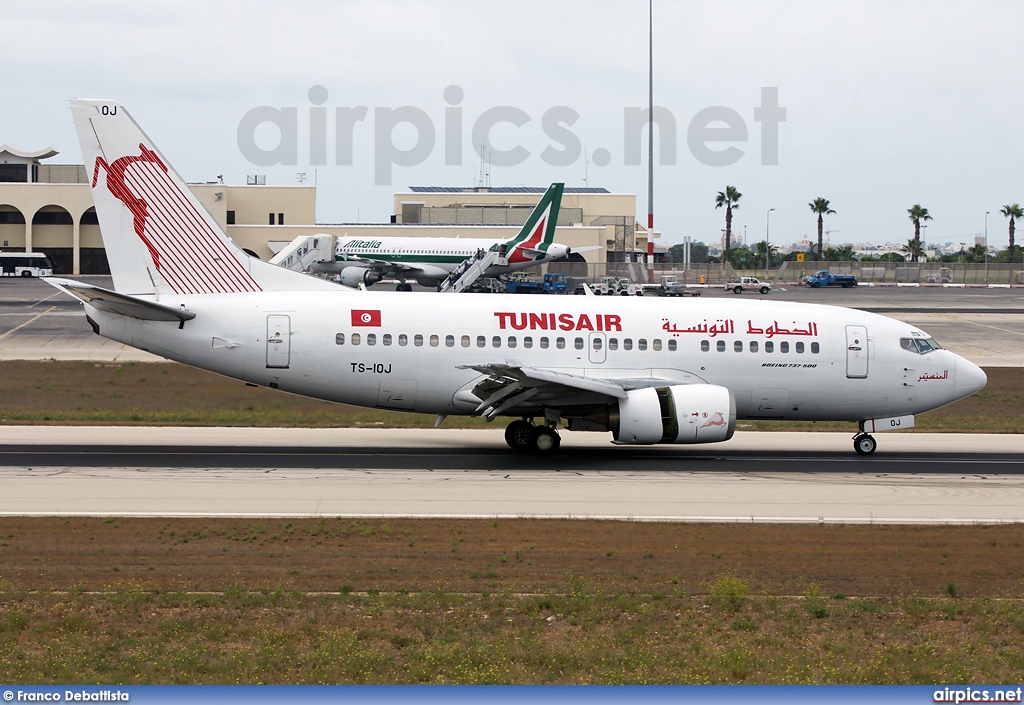 TS-IOJ, Boeing 737-500, Tunis Air