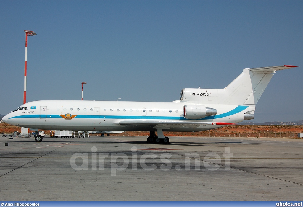 UN-42430, Yakovlev Yak-42-D, Private