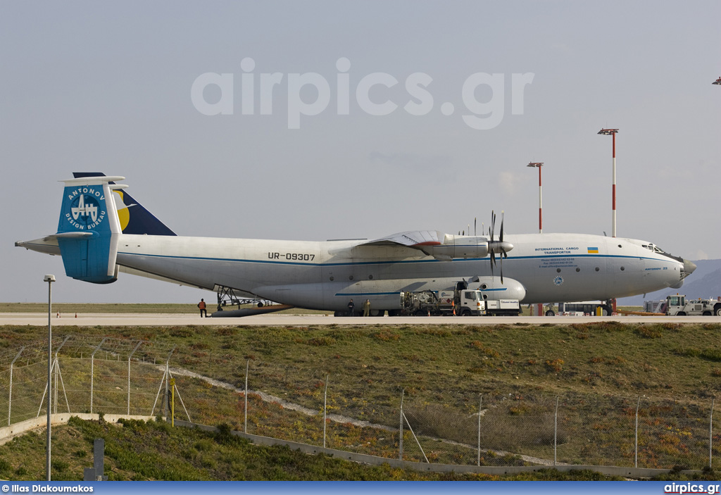 UR-09307, Antonov An-22 Antei, Antonov