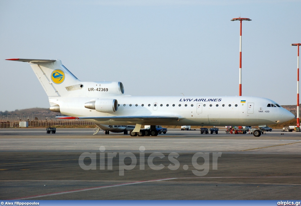 UR-42369, Yakovlev Yak-42-D, Lviv Airlines