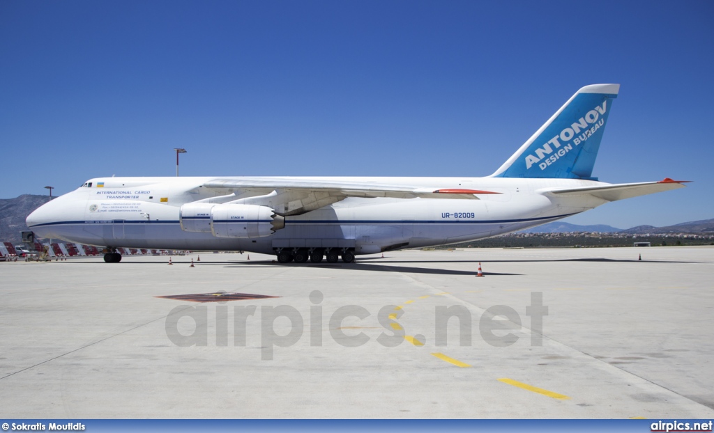 UR-82009, Antonov An-124-100 Ruslan, Antonov