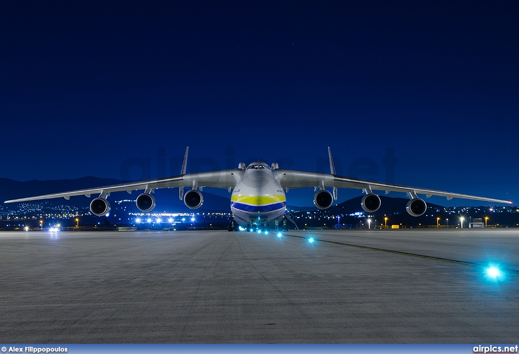 UR-82060, Antonov An-225 Mriya, Antonov