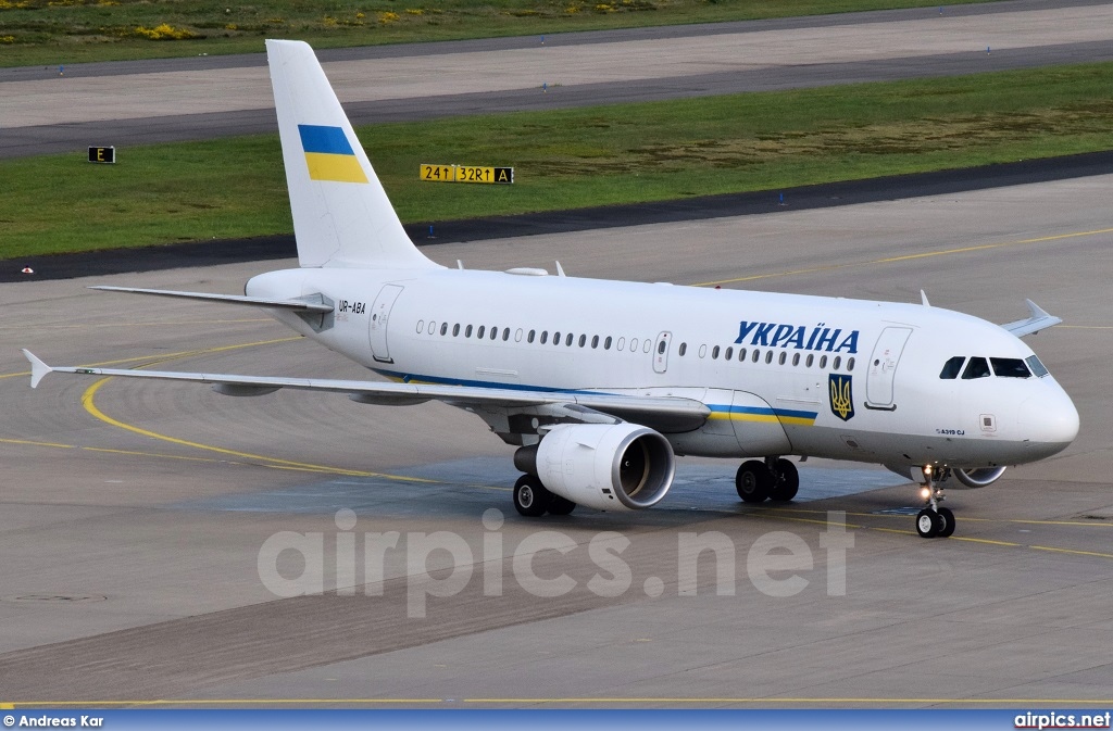 UR-ABA, Airbus A319-100CJ, Ukrainian Government