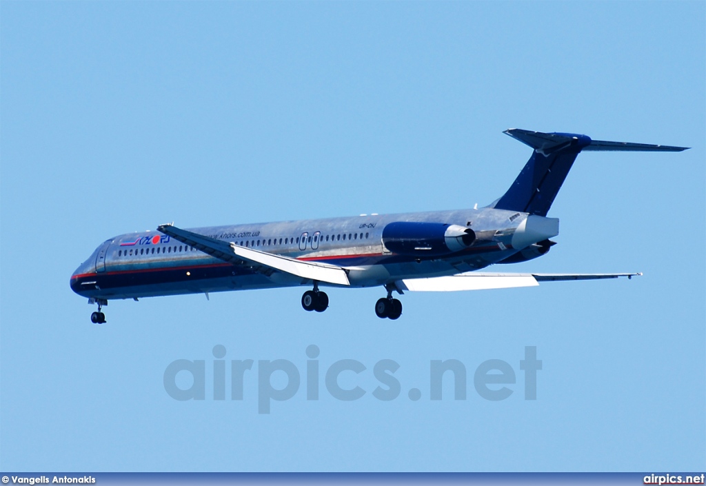 UR-CHJ, McDonnell Douglas MD-82, Khors Air