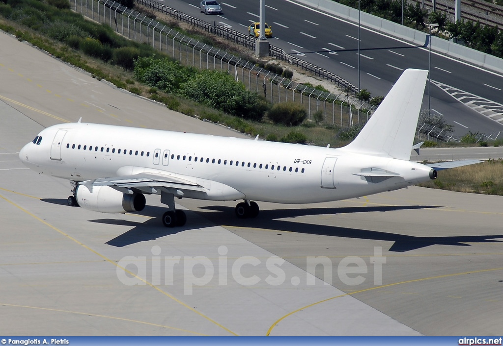 UR-CKS, Airbus A320-200, Khors Air