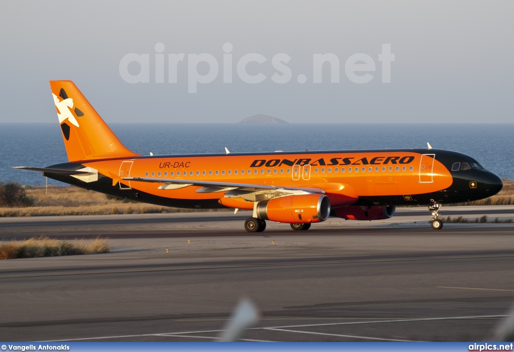 UR-DAC, Airbus A320-200, Donbassaero