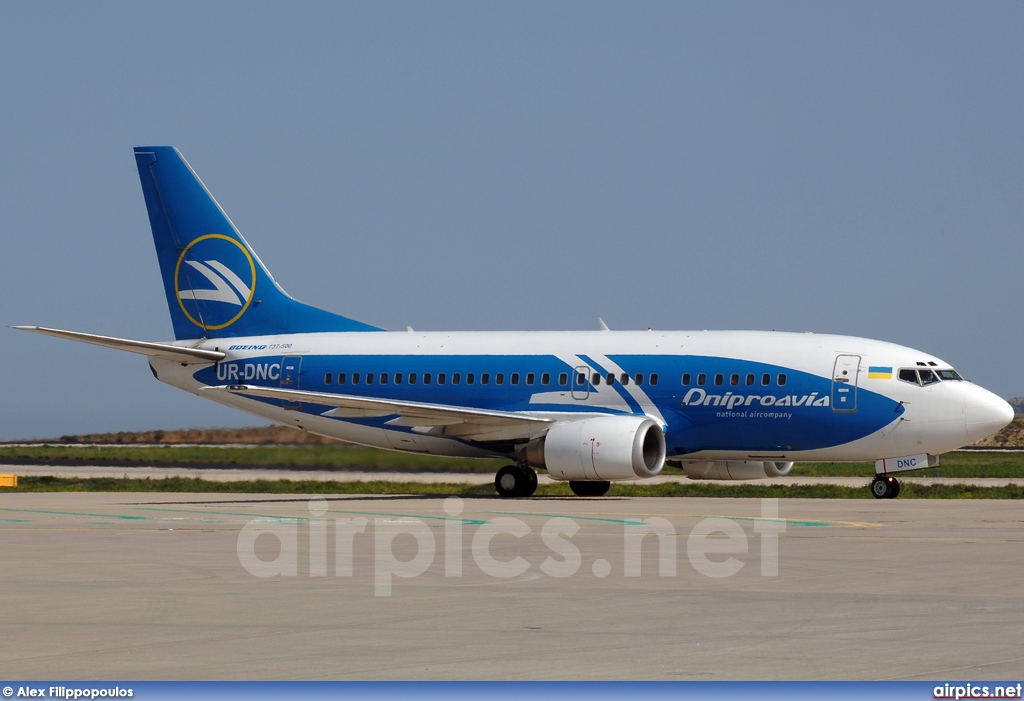 UR-DNC, Boeing 737-500, Dniproavia