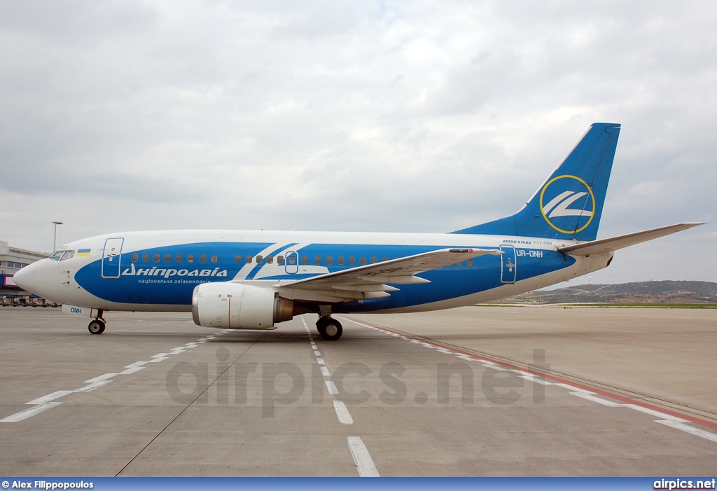 UR-DNH, Boeing 737-500, Dniproavia