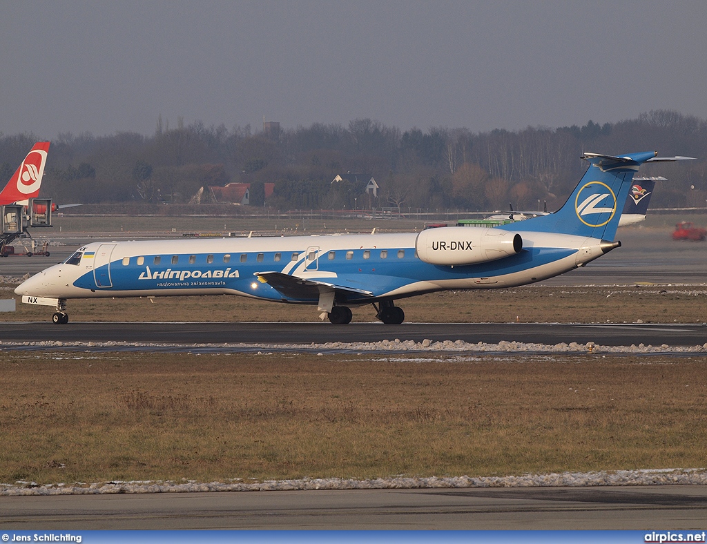 UR-DNX, Embraer ERJ-145LR, Dniproavia