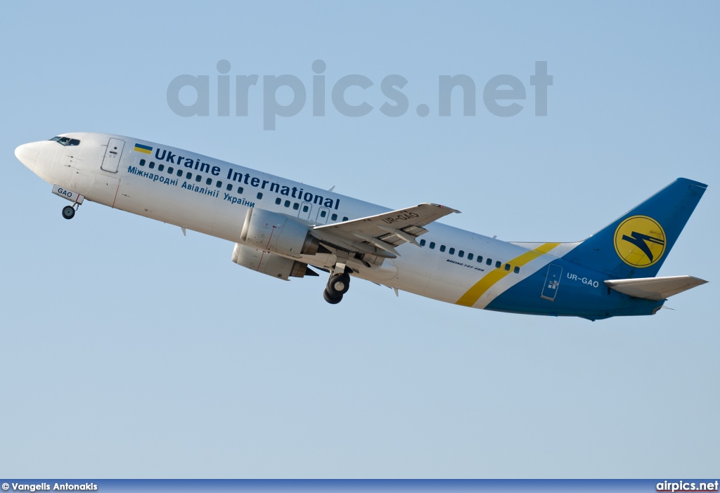 UR-GAO, Boeing 737-400, Ukraine International Airlines