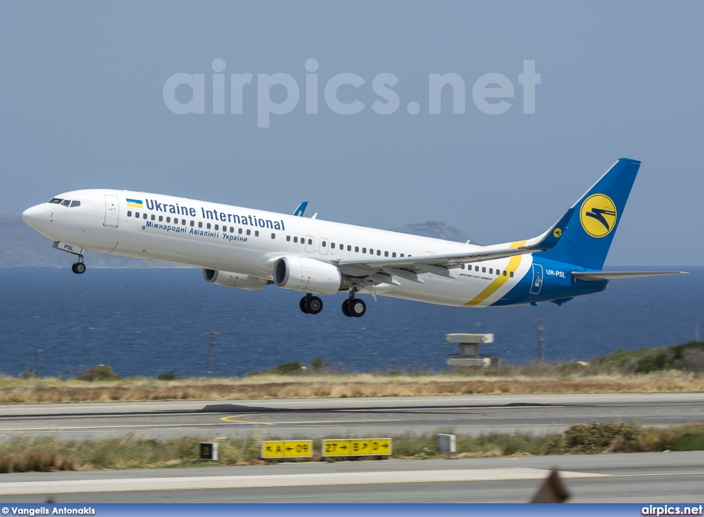 UR-PSL, Boeing 737-900, Ukraine International Airlines