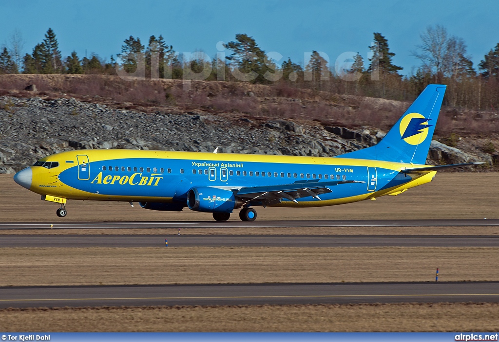 UR-VVM, Boeing 737-400, Aerosvit Airlines