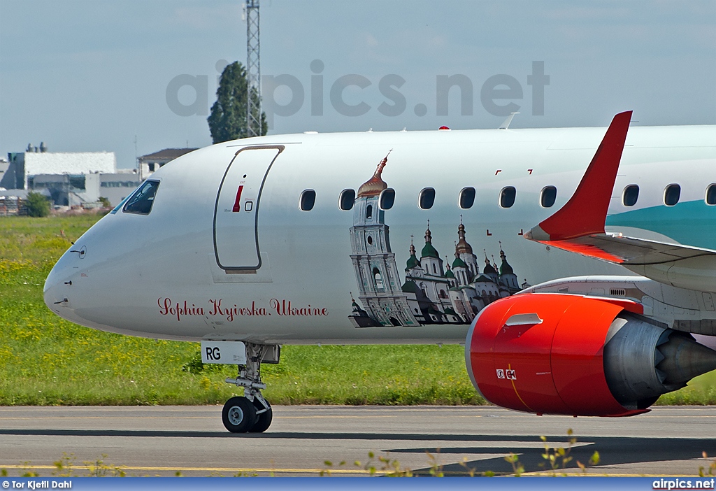 UR-WRG, Embraer ERJ 190-200IGW (Embraer 195), Wind Rose Aviation