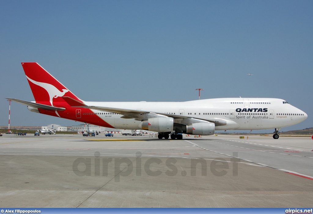 VH-OJF, Boeing 747-400, Qantas