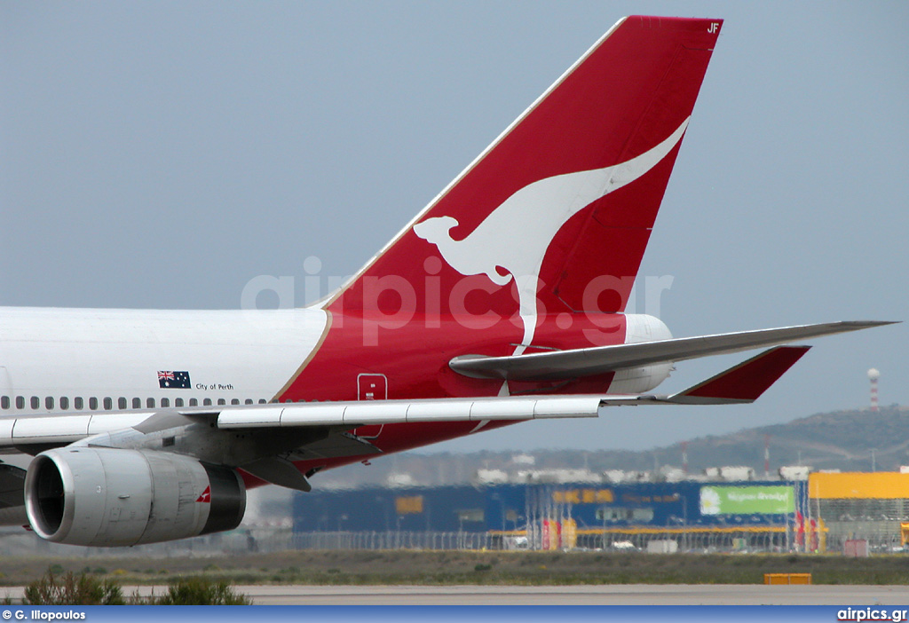 VH-OJF, Boeing 747-400, Qantas