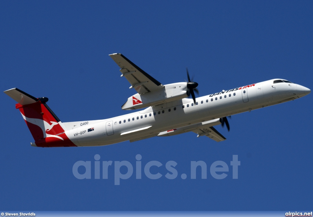 VH-QOP, De Havilland Canada DHC-8-400Q Dash 8, Qantas Link