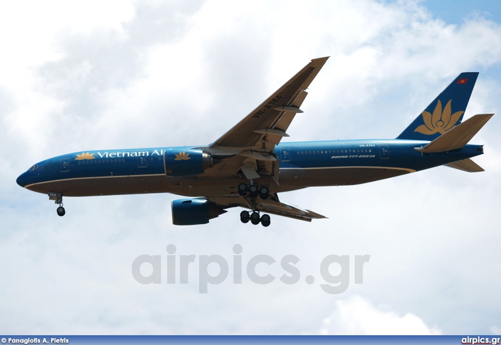 VN-A144, Boeing 777-200ER, Vietnam Airlines