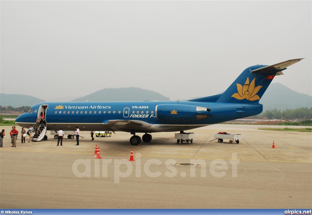 VN-A504, Fokker 70, Vietnam Airlines
