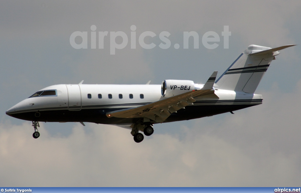 VP-BEJ, Bombardier Challenger 600-CL-601, Private