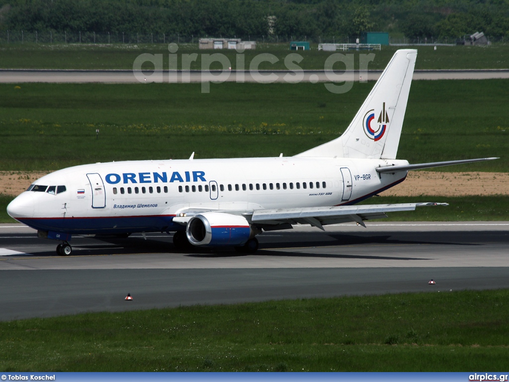 VP-BGR, Boeing 737-500, Orenair