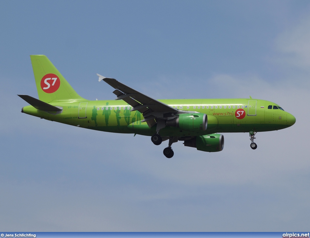 VP-BHI, Airbus A319-100, S7 Siberia Airlines