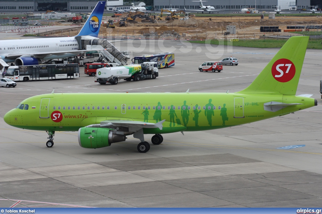 VP-BHL, Airbus A319-100, S7 Siberia Airlines