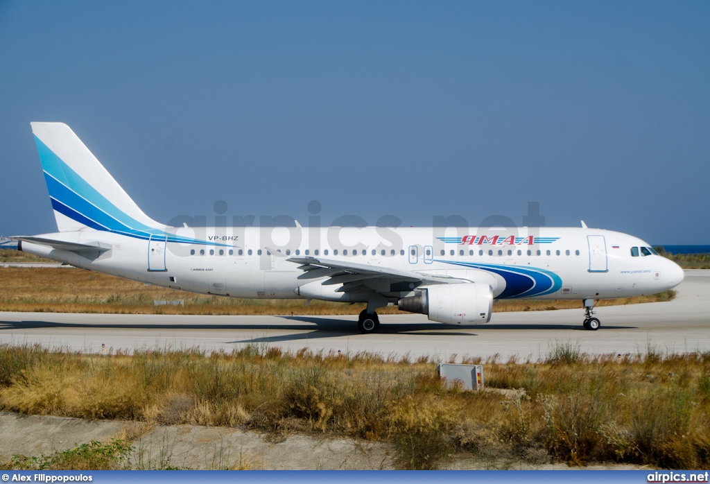 VP-BHZ, Airbus A320-200, Yamal Airlines
