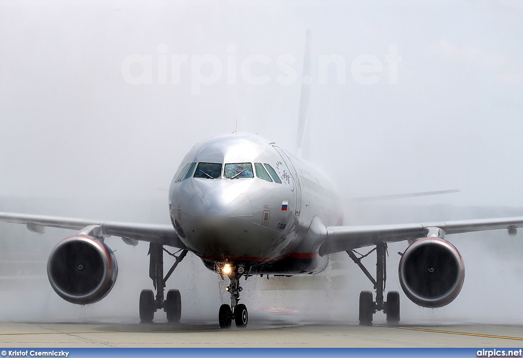 VP-BKX, Airbus A320-200, Aeroflot