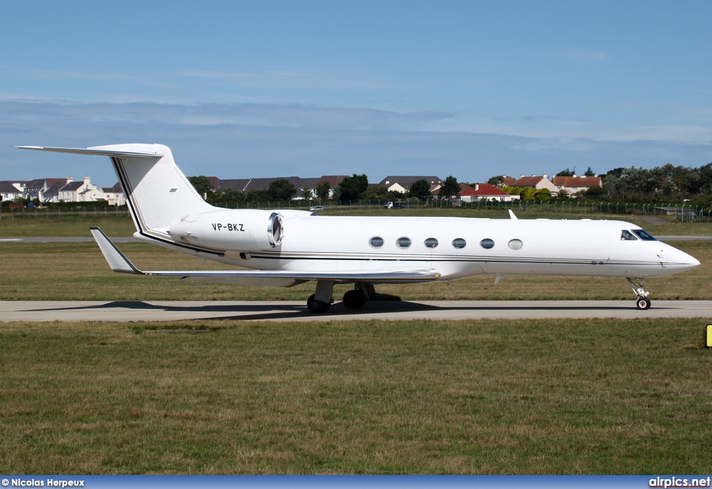 VP-BKZ, Gulfstream V, Untitled