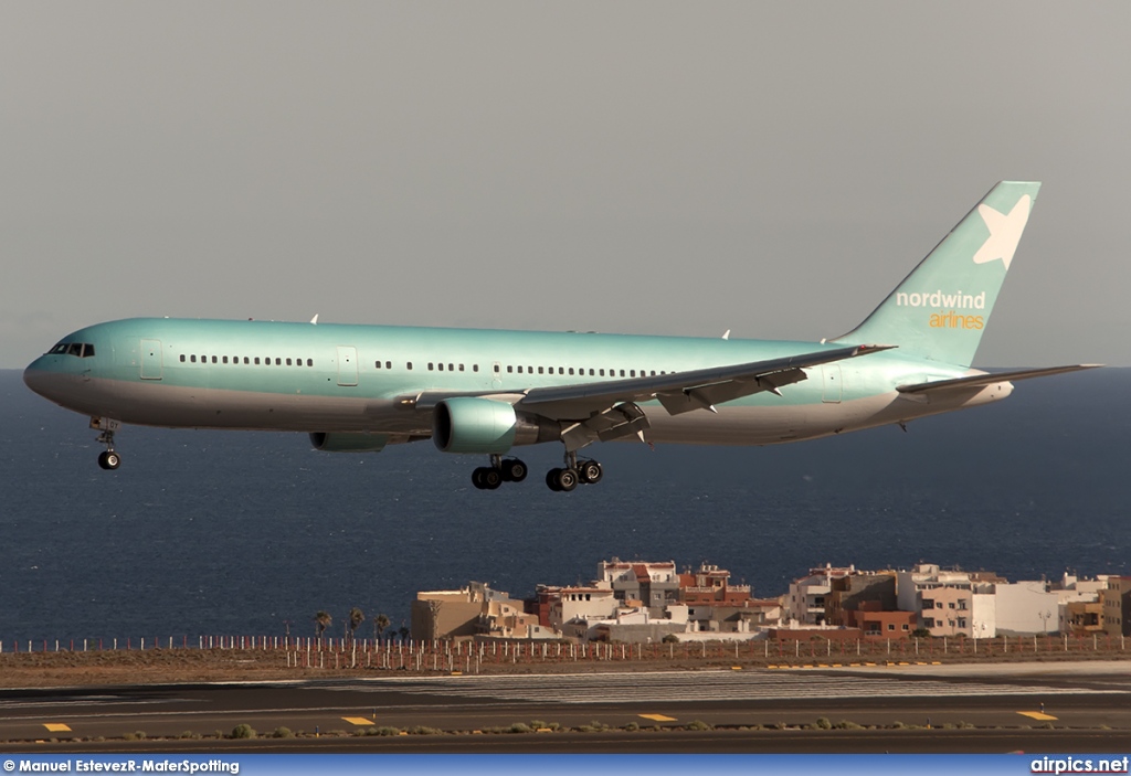 VP-BOY, Boeing 767-300ERF, Nordwind